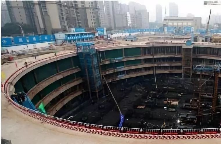 工地突發(fā)塌方怎么辦？深基坑安全管理怎么做？